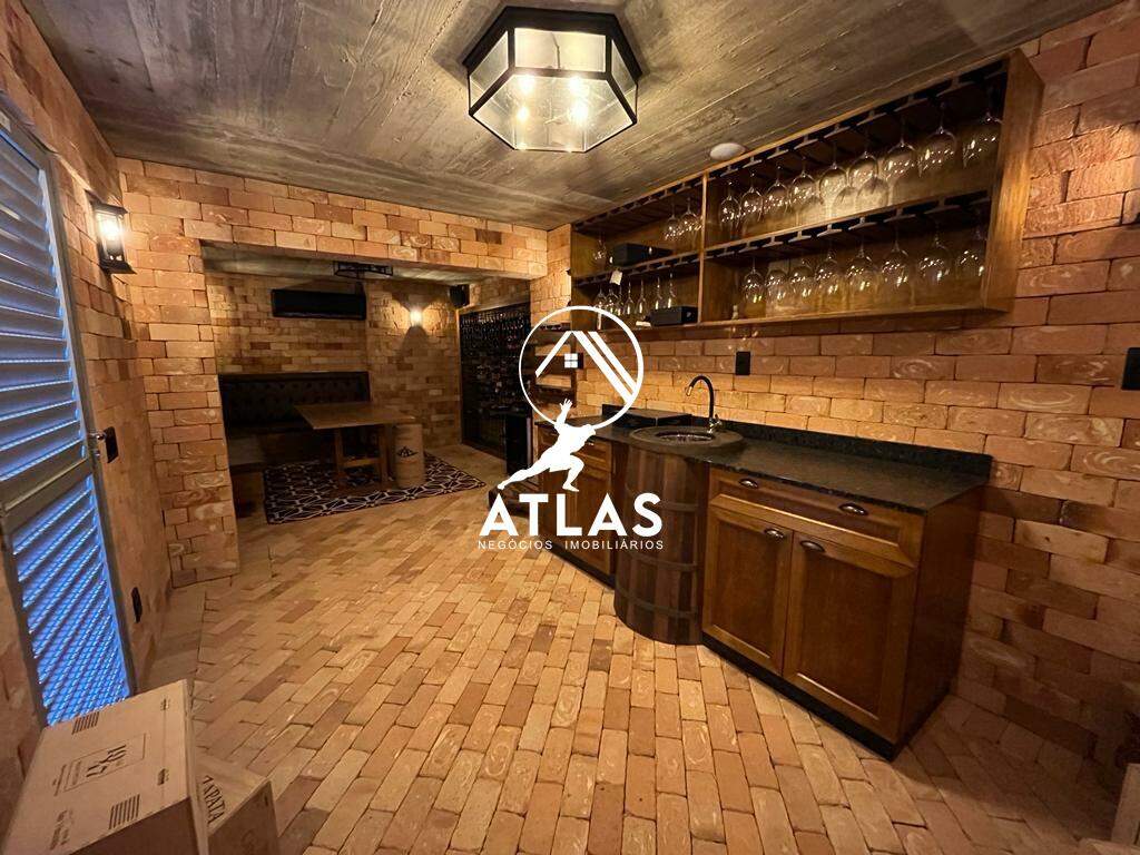 Casa de 450m² no bairro Dom Joaquim, em Brusque | Eu Corretor