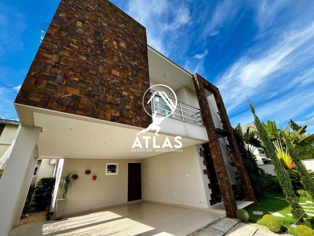 Casa de 5 quartos, 400m² no bairro Souza Cruz, em Brusque | Eu Corretor