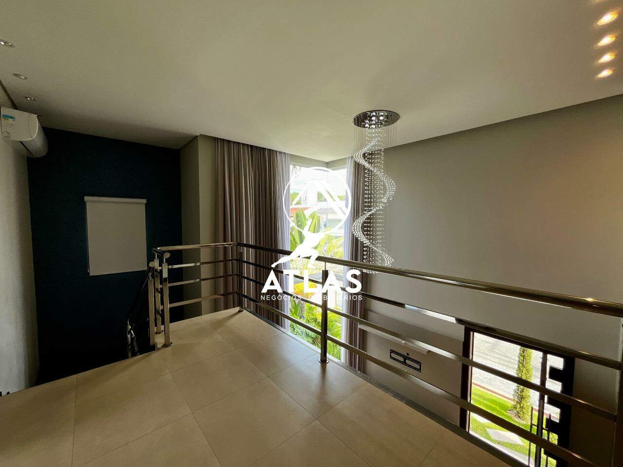 Casa de 5 quartos, 400m² no bairro Souza Cruz, em Brusque | Eu Corretor