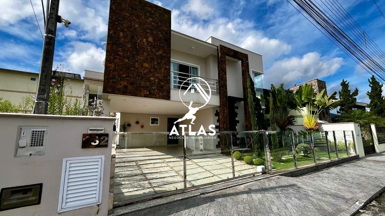 Casa de 5 quartos, 400m² no bairro Souza Cruz, em Brusque | Eu Corretor