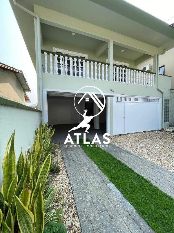 Casa de 3 quartos, 262m² no bairro Jardim Maluche, em Brusque | Eu Corretor