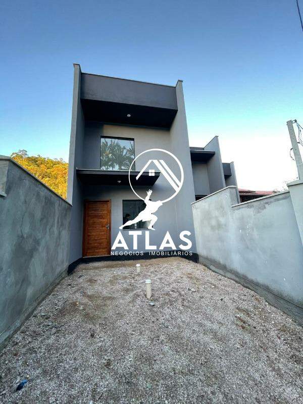 Casa de 2 quartos, 69m² no bairro Primeiro de Maio, em Brusque | Eu Corretor