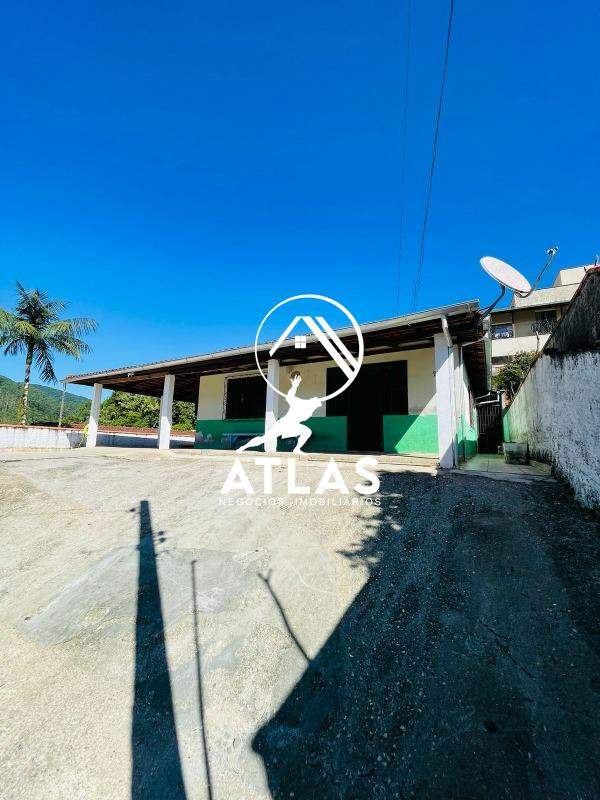 Casa de 3 quartos, 200m² no bairro Tomaz Coelho, em Brusque | Eu Corretor