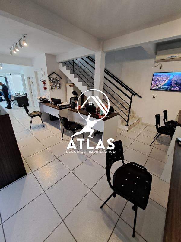 Sala Comercial de 79m² no bairro Centro, em Guabiruba | Eu Corretor