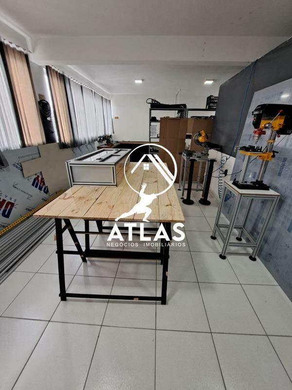 Sala Comercial de 90m² no bairro Centro, em Guabiruba | Eu Corretor