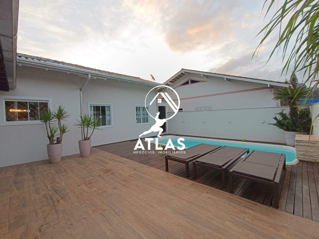 Casa de 3 quartos, 190m² no bairro São Pedro, em Guabiruba | Eu Corretor