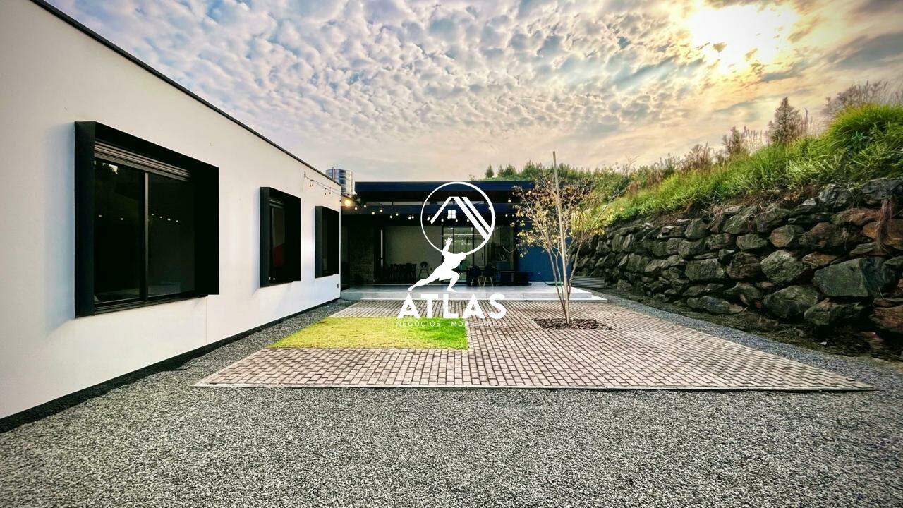 Casa de 3 quartos, 212m² no bairro Imigrantes, em Guabiruba | Eu Corretor