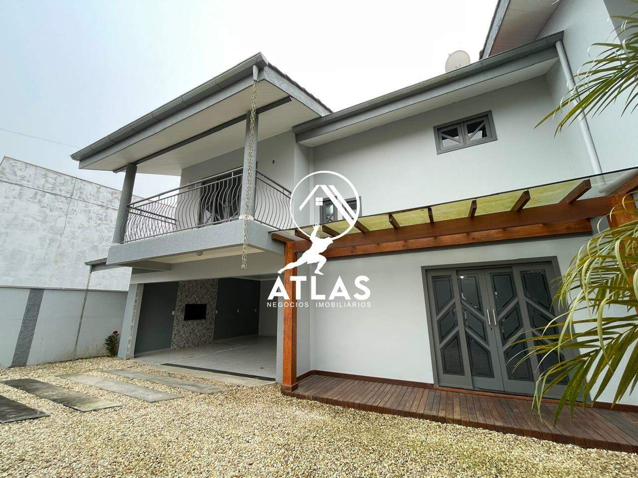 Casa de 5 quartos, 246m² no bairro Dom Joaquim, em Brusque | Eu Corretor