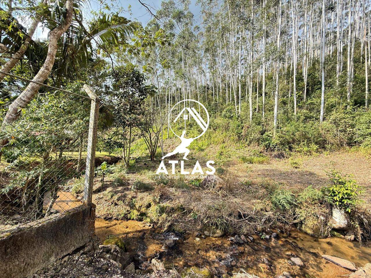 Fazenda/Sítios/Chácaras de 3 quartos, 200m² no bairro São João, em Brusque | Eu Corretor