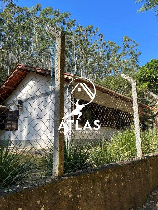 Fazenda/Sítios/Chácaras de 3 quartos, 200m² no bairro São João, em Brusque | Eu Corretor