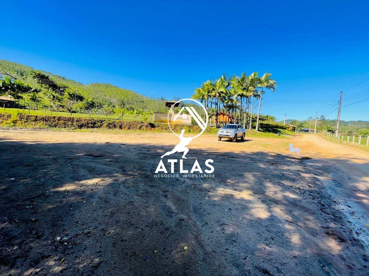 Lote/Terreno de 2000m² no bairro Moura, em Canelinha | Eu Corretor