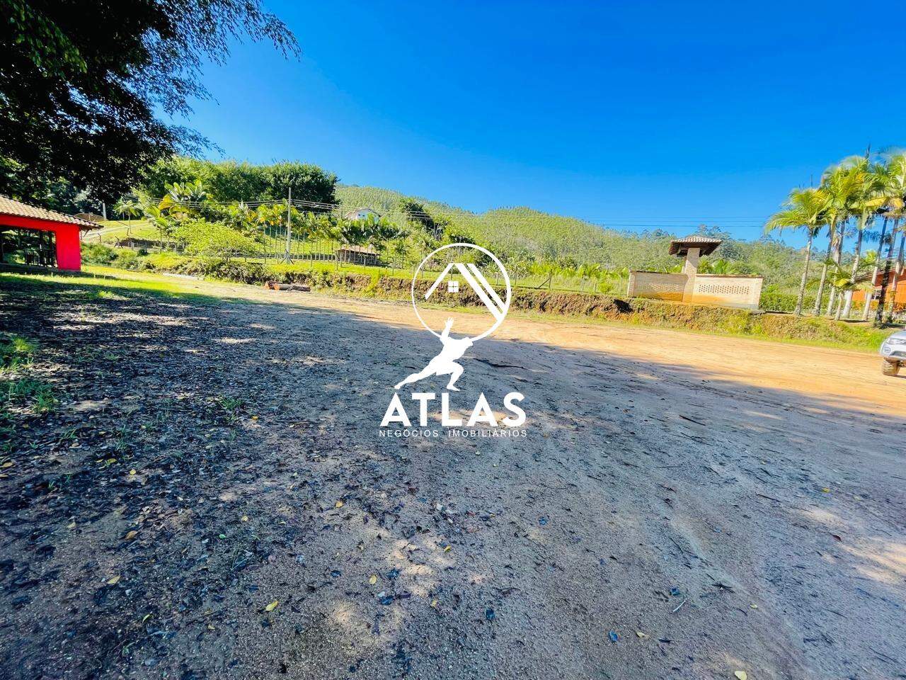 Lote/Terreno de 2000m² no bairro Moura, em Canelinha | Eu Corretor