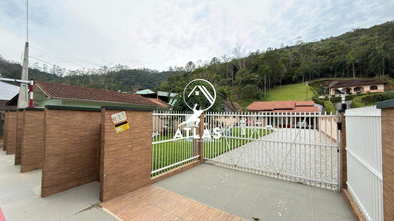 Casa de 4 quartos, 209m² no bairro Primeiro de Maio, em Brusque | Eu Corretor