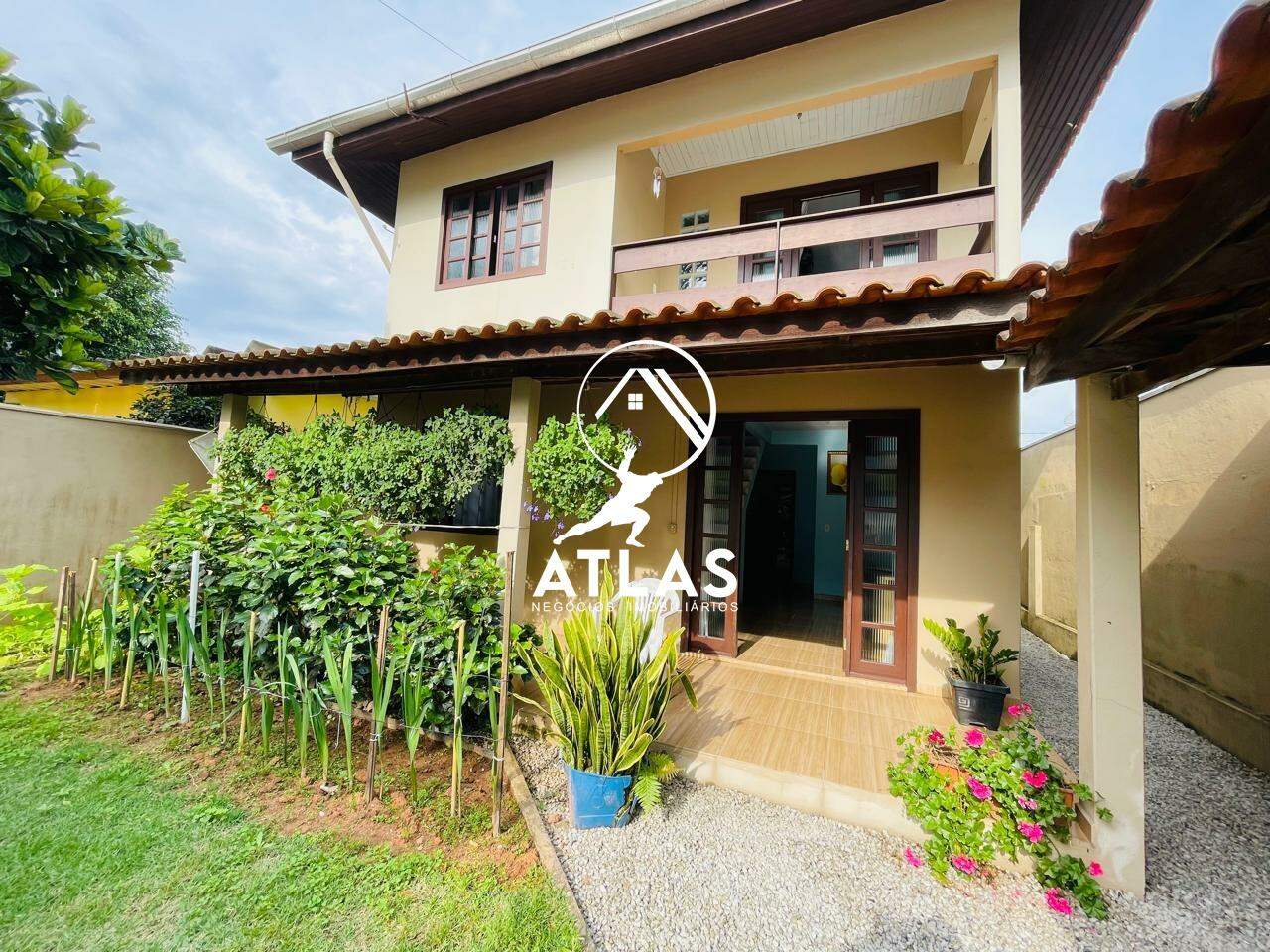 Casa de 4 quartos, 242m² no bairro Santa Rita, em Brusque | Eu Corretor