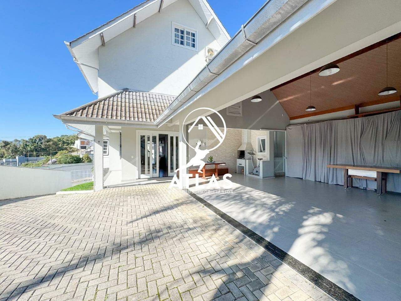 Casa de 4 quartos, 260m² no bairro Souza Cruz, em Brusque | Eu Corretor