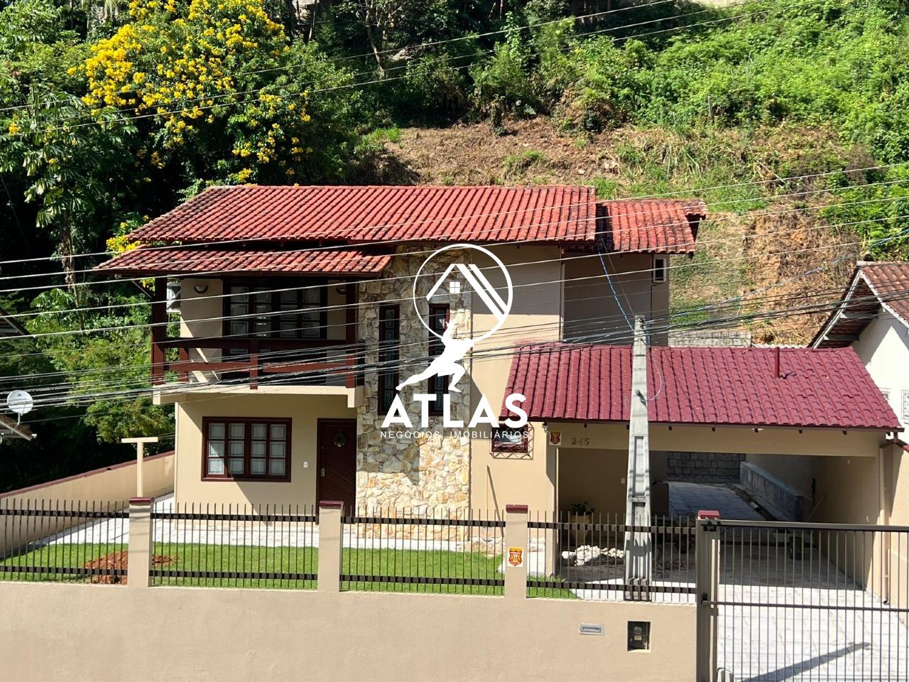 Casa de 3 quartos, 195m² no bairro Azambuja, em Brusque | Eu Corretor
