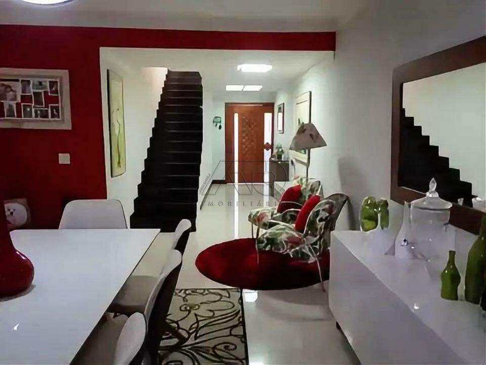 Casa à venda no AGUA BRANCA: 