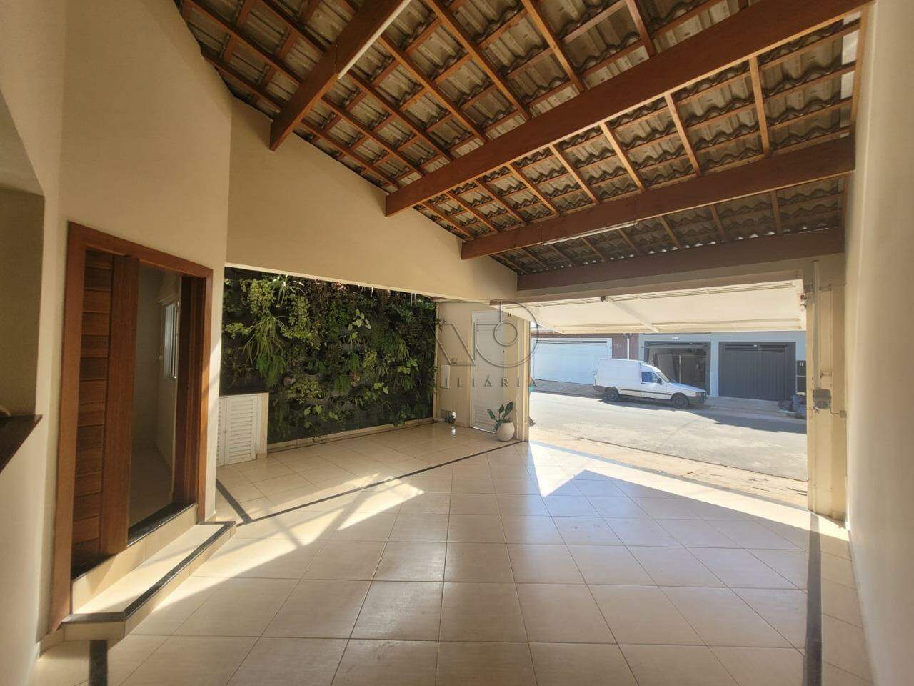 Casa à venda no AGUA BRANCA: 3