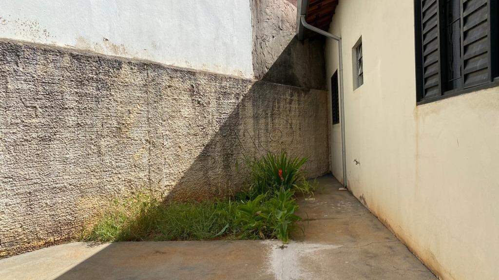 Casa à venda no TERRA RICA: 