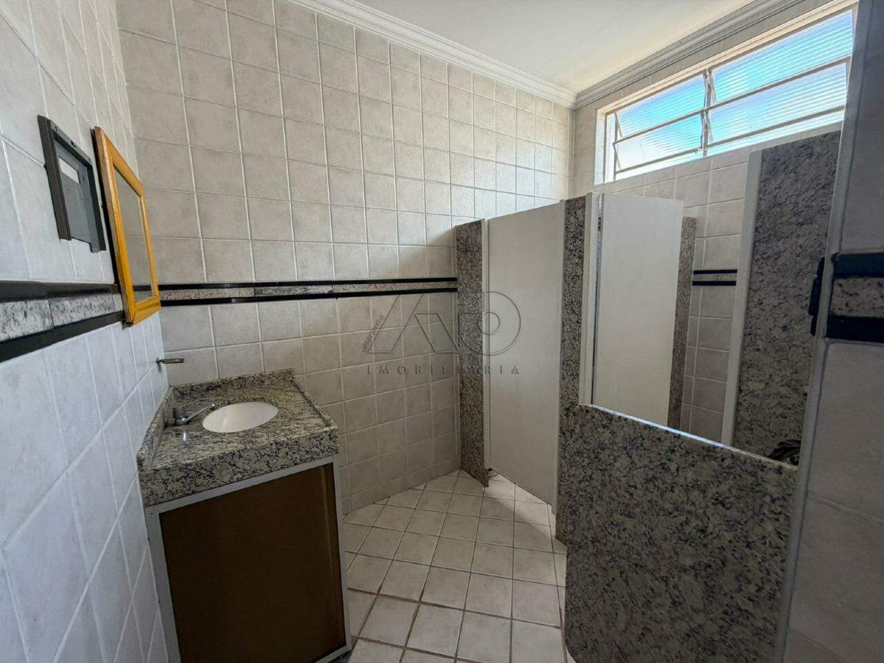 Salão para aluguel no VILA REZENDE: 