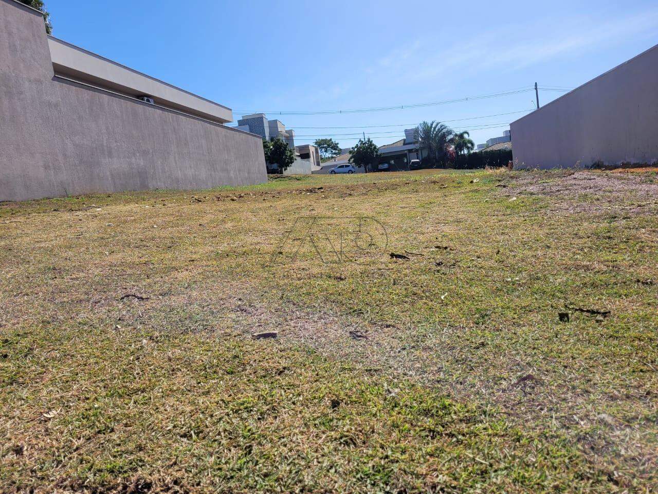 Terreno em Condomínio à venda no BONGUE: 