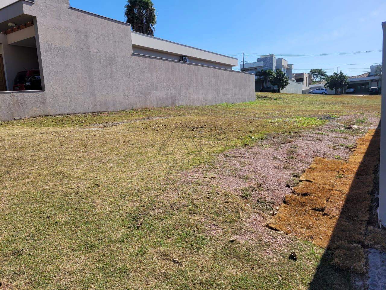 Terreno em Condomínio à venda no BONGUE: 