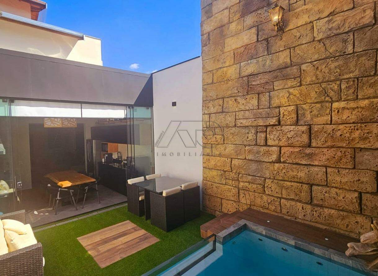 Casa à venda no JARDIM BANDEIRANTES: 4