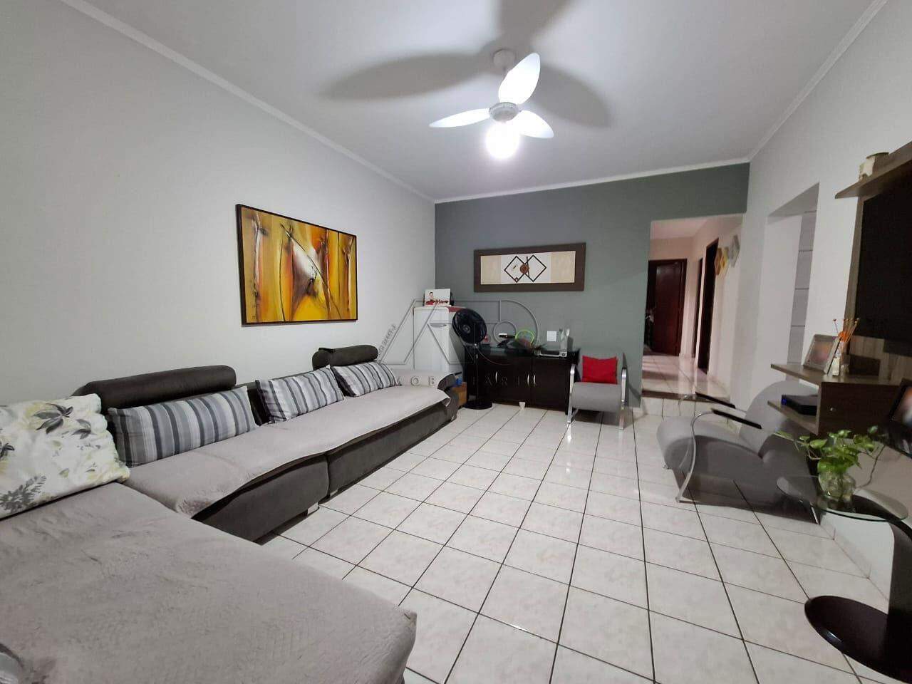 Casa à venda no Loteamento Santa Rosa: 4