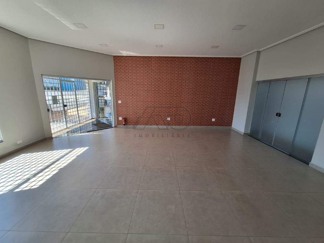 Salão para aluguel no VILA REZENDE: 