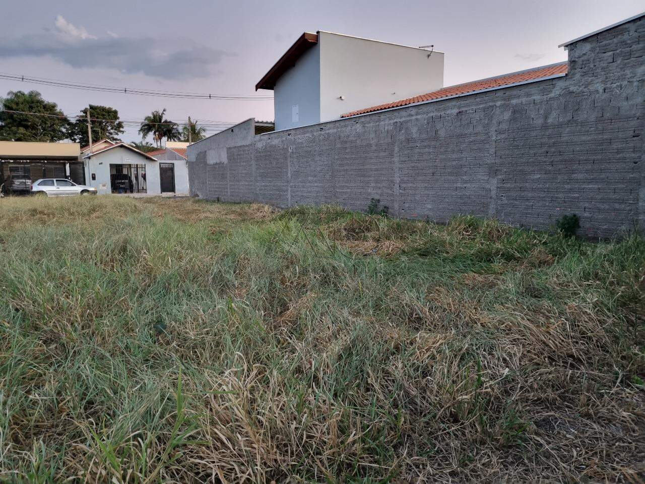 Terreno à venda no Residencial Cidade Jardim: 2