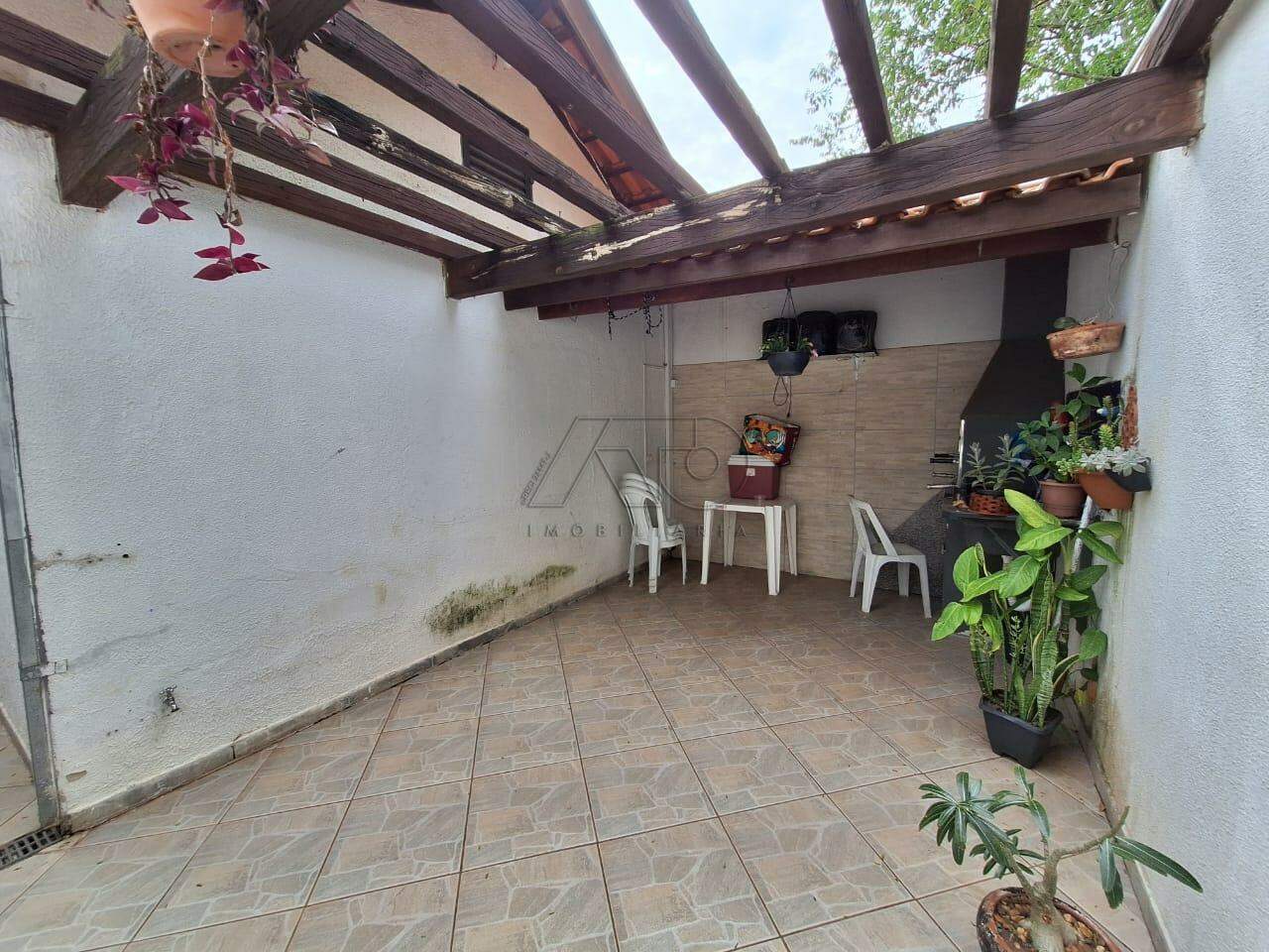 Casa à venda no Jardim Astúrias II: 22