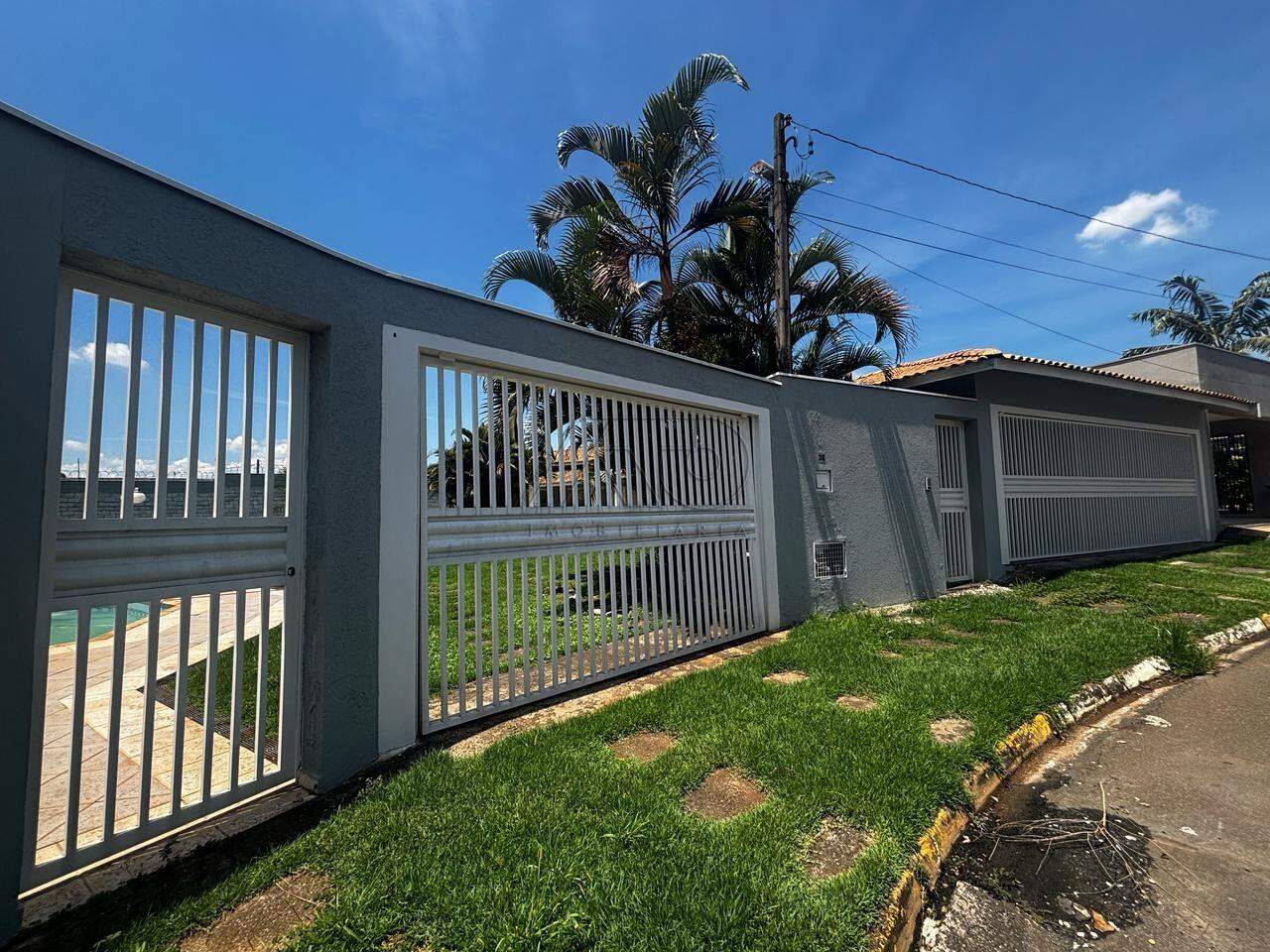 Casa em Condomínio à venda no POMPEIA: 