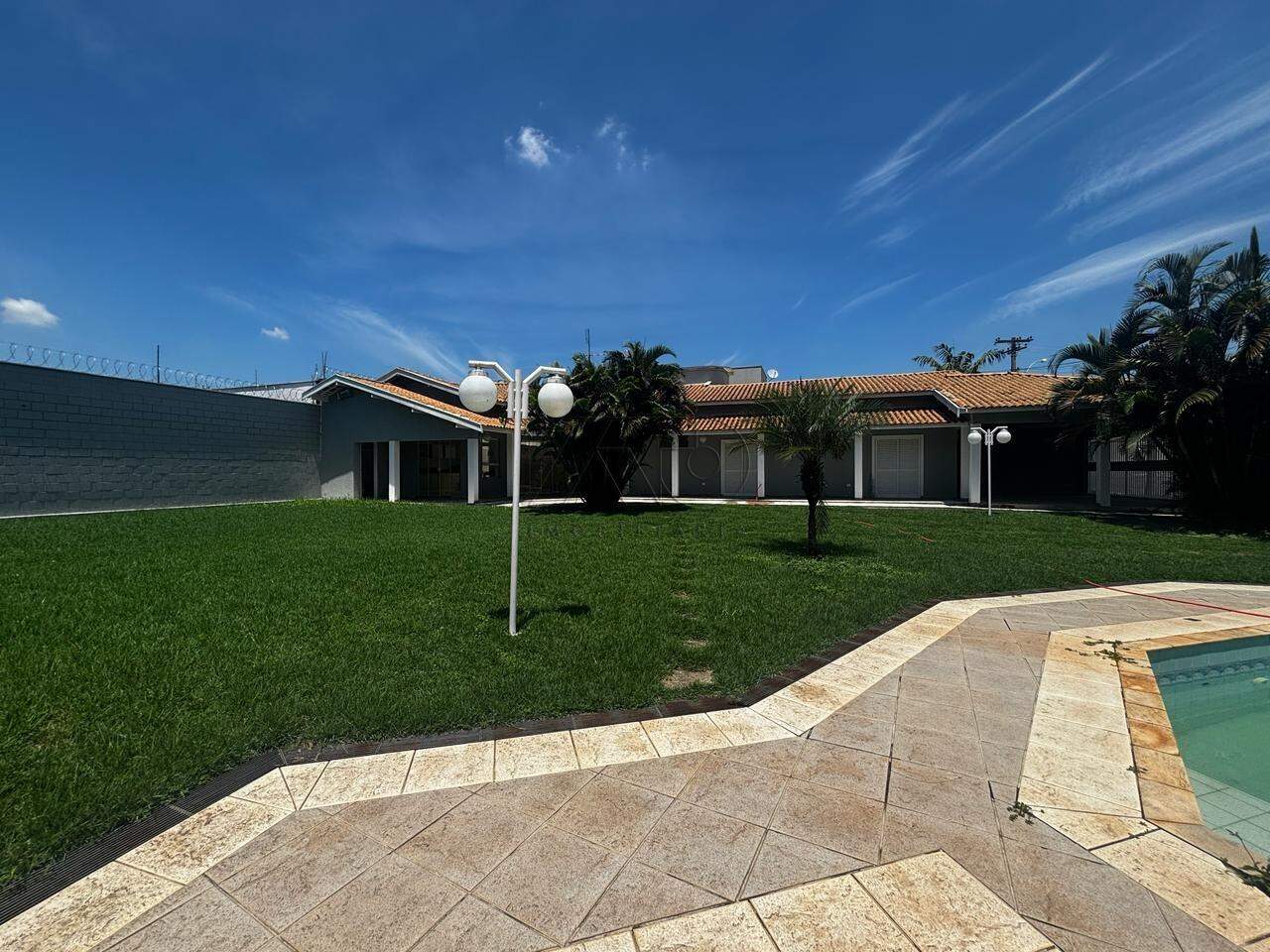 Casa em Condomínio à venda no POMPEIA: 