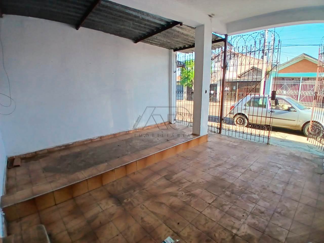 Casa para aluguel no Jardim Itapuã: 