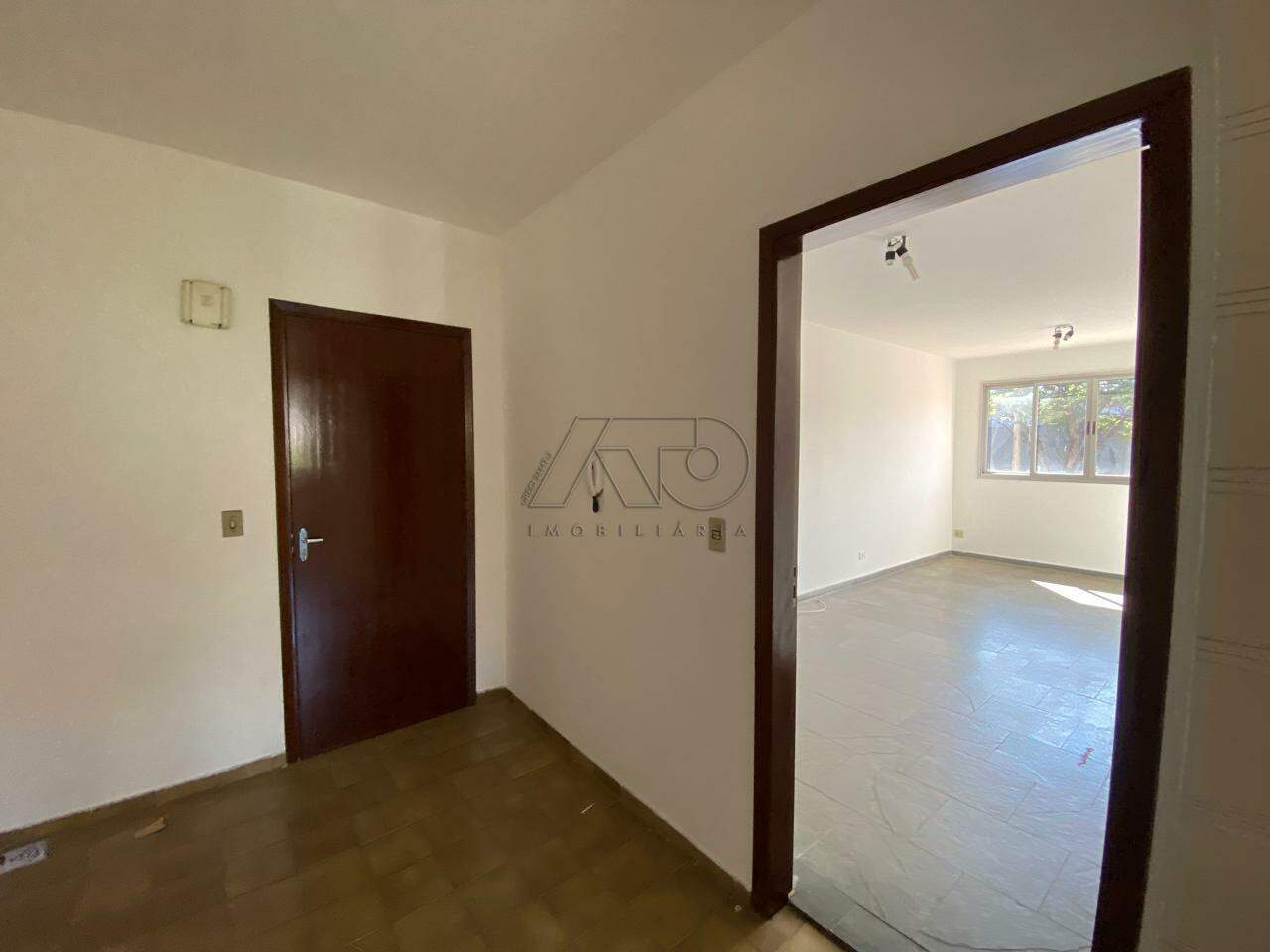 Apartamento à venda no VILA AREIAO: 1