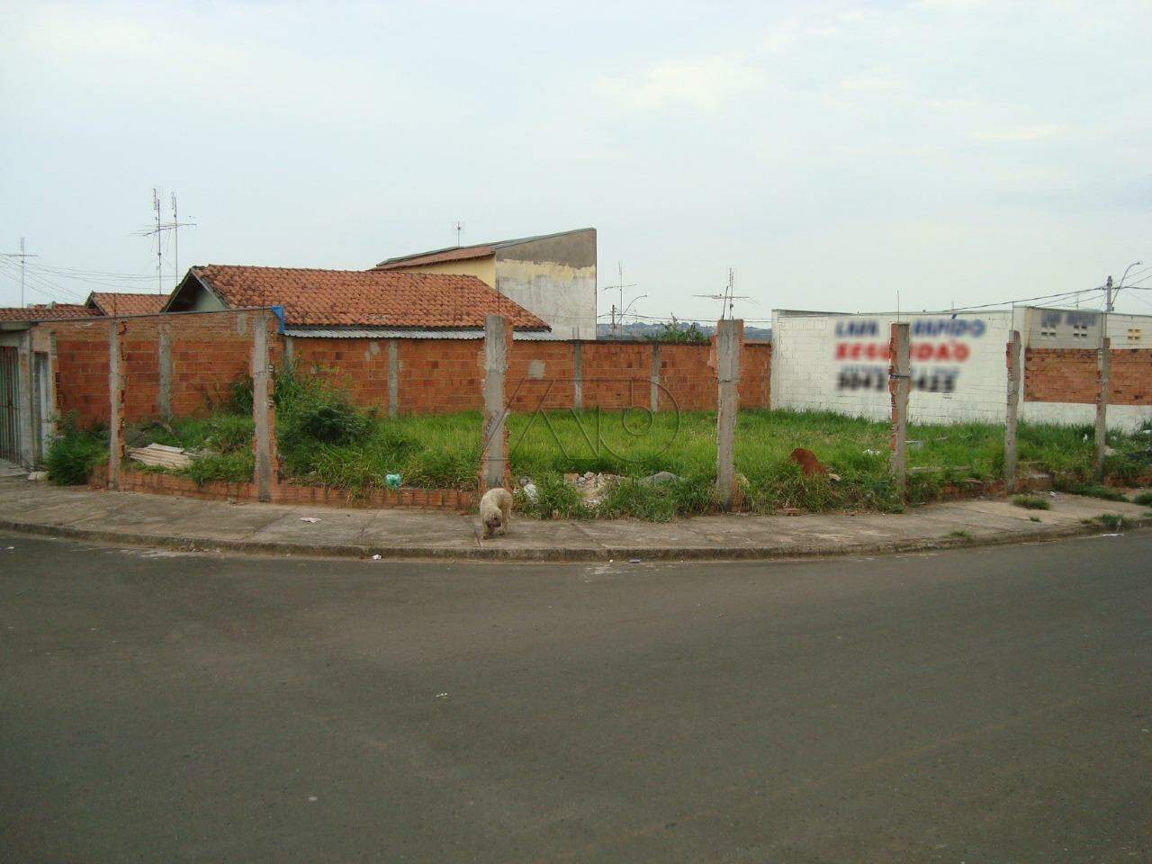 Terreno à venda no AGUA BRANCA: 2