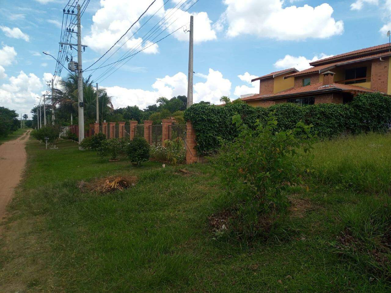 Terreno em Condomínio à venda no SERRA VERDE: 3