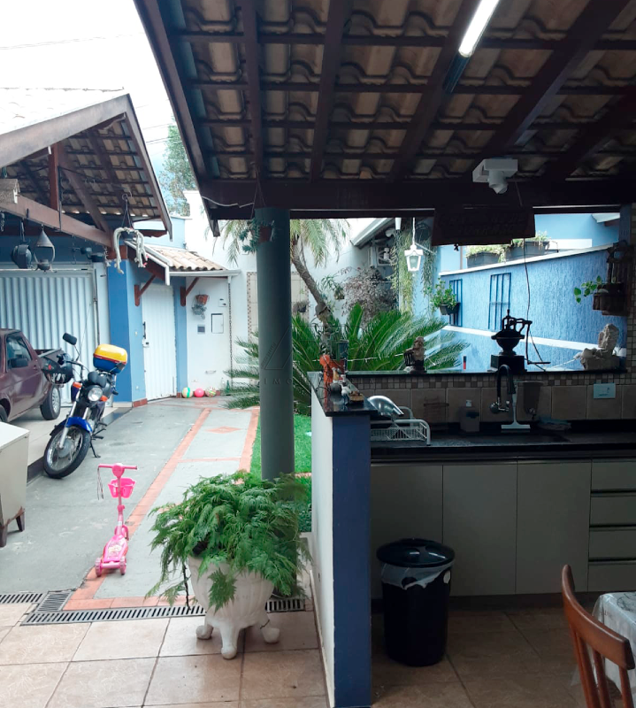 Casa à venda no Jardim Astúrias I: 3