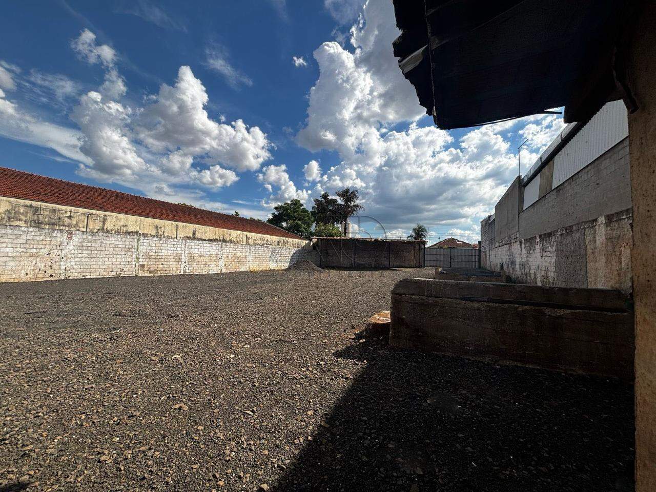 Barracão para aluguel no VILA REZENDE: 