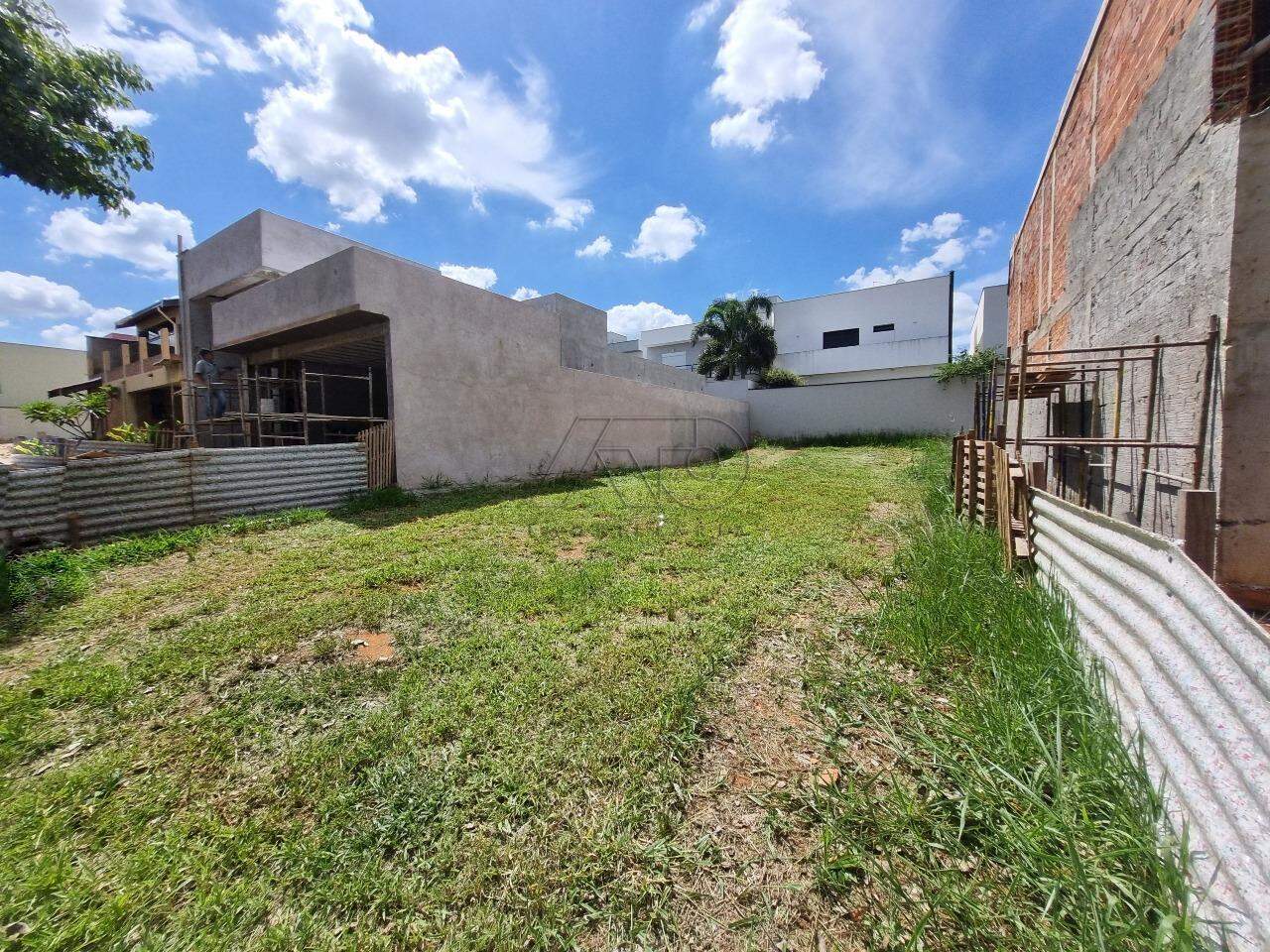 Terreno em Condomínio à venda no TAQUARAL: 