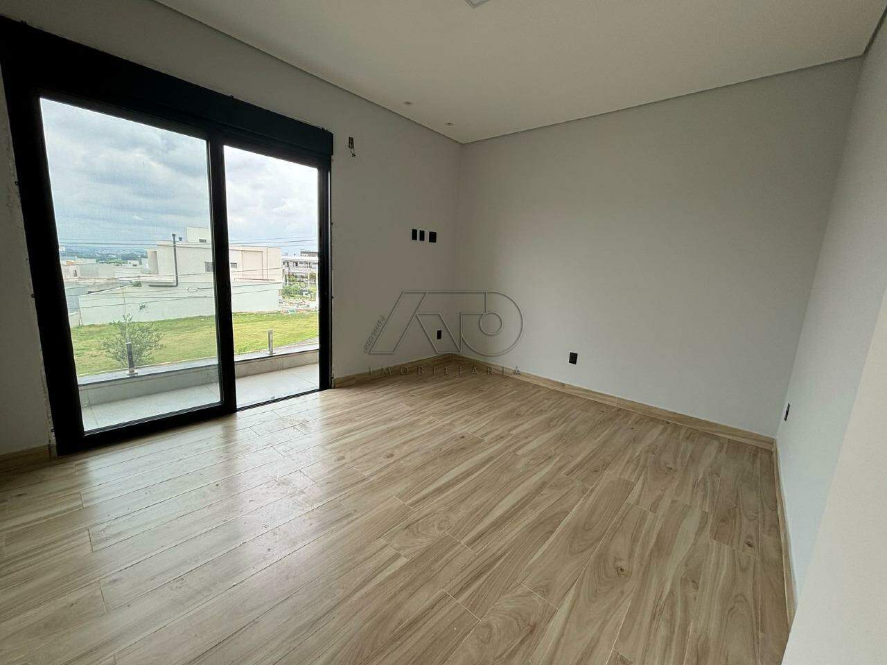 Casa em Condomínio à venda no SANTA ROSA: 