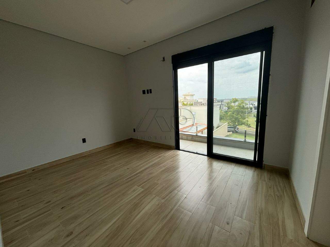 Casa em Condomínio à venda no SANTA ROSA: 