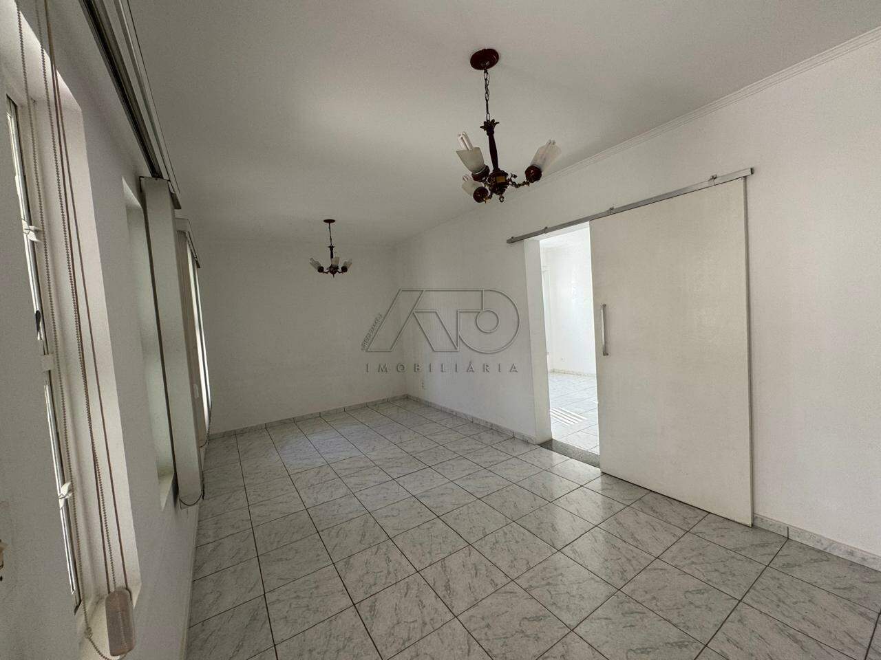 Casa à venda no Jardim Astúrias I: 3