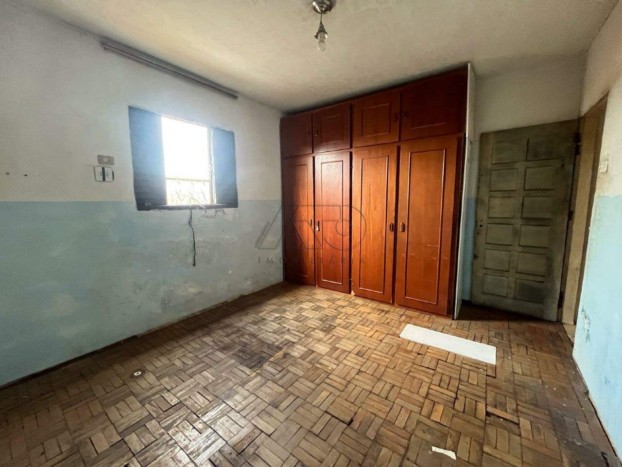 Casa à venda no SANTA TEREZINHA: 