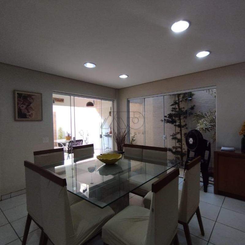 Casa à venda no Jardim Caxambu: 