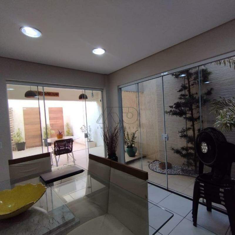 Casa à venda no Jardim Caxambu: 