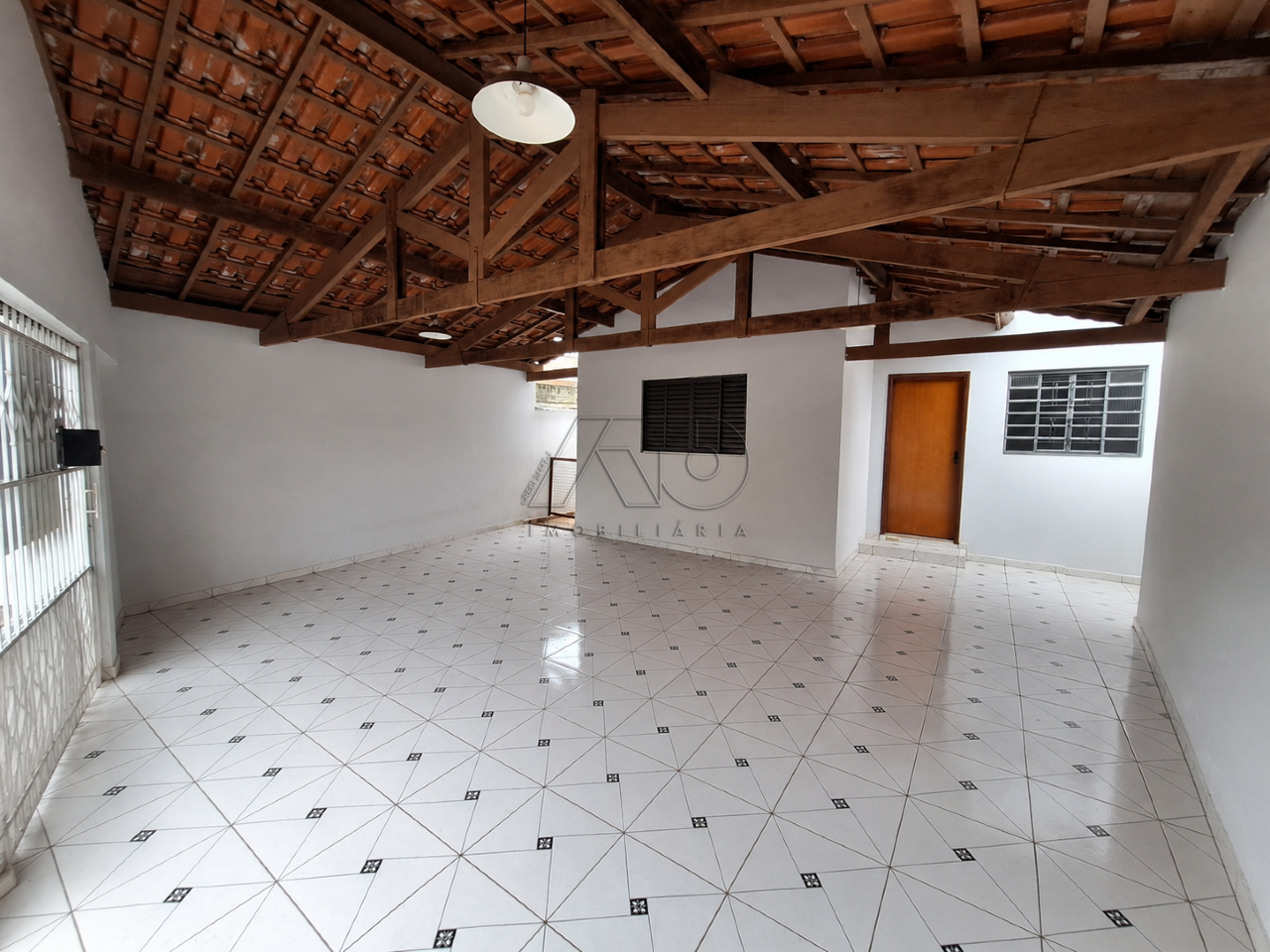 Casa para aluguel no Jardim Santa Silvia: 