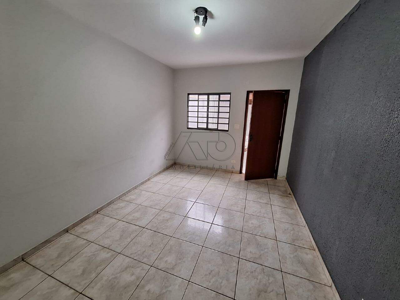 Casa para aluguel no Jardim Santa Silvia: 