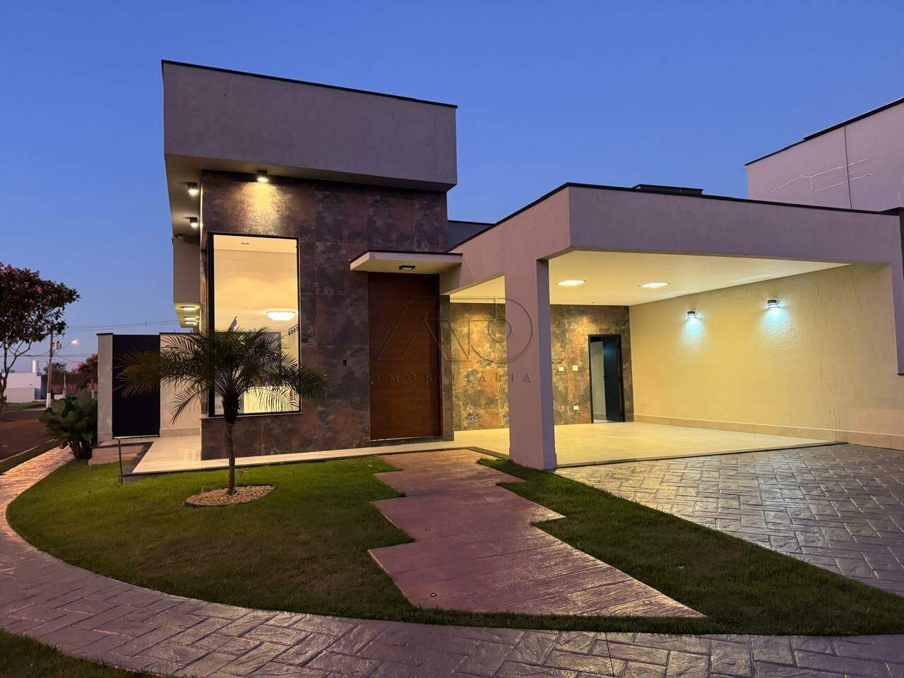 Casa em Condomínio à venda no CAMPESTRE: 