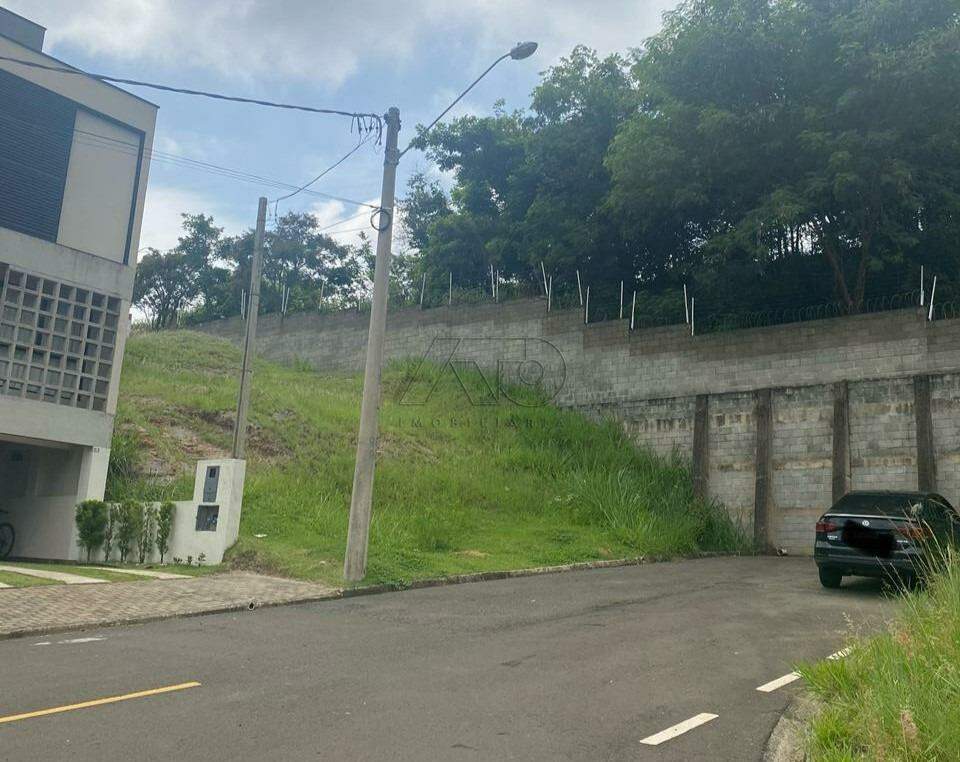 Terreno em Condomínio à venda no Jardim São Francisco: 